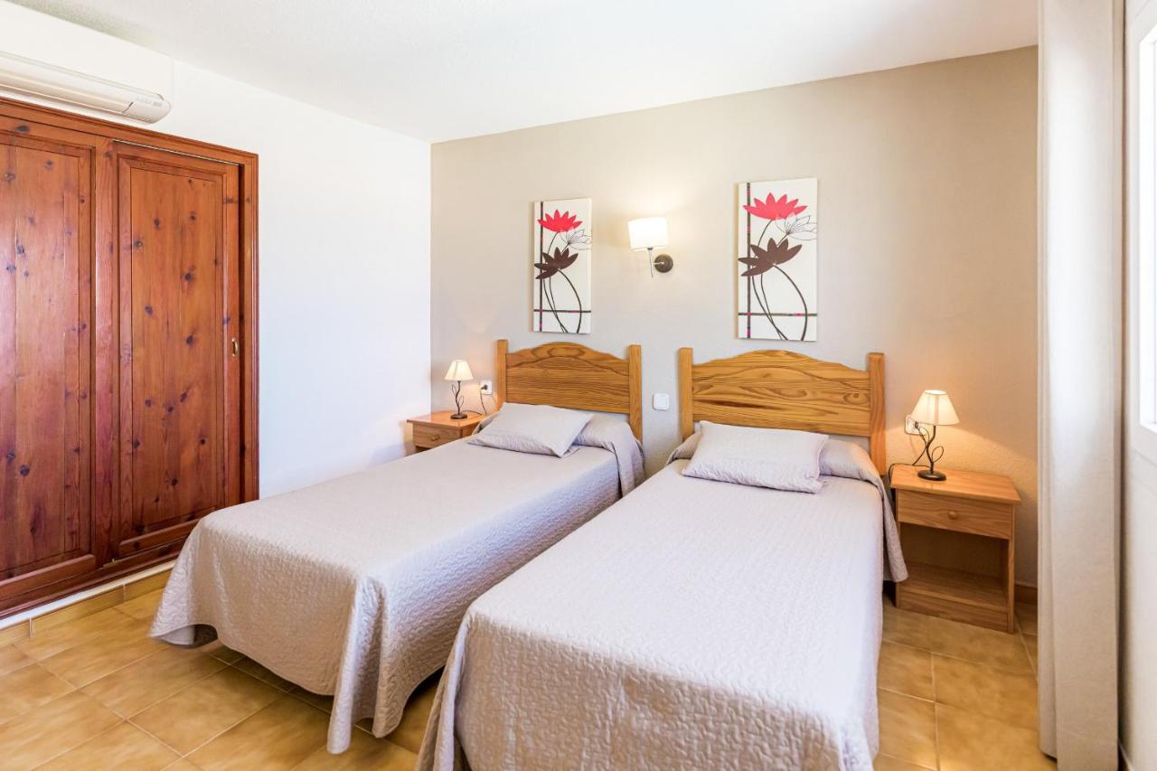 Villa Sol Y Sombra Son Bou Bagian luar foto